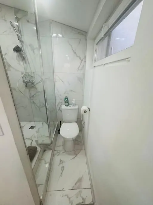 Studio Meuble Marseille 0*,